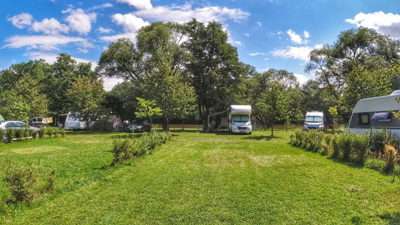 Camping Prima Týn nad Vltavou 外观 照片